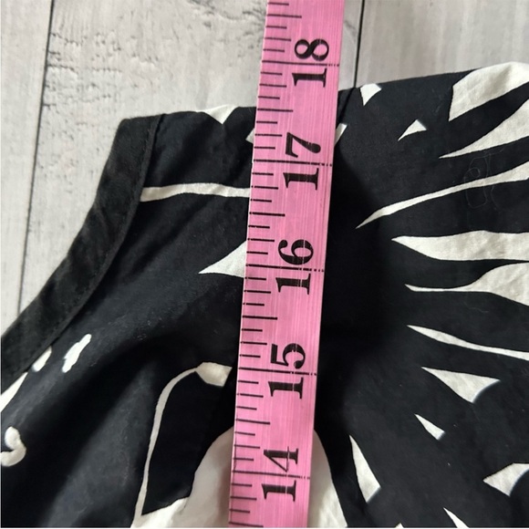 Maeve Anthropologie Chrysanthemum Jumpsuit Black Tropical Print Wide Leg Crop S - Picture 6 of 15